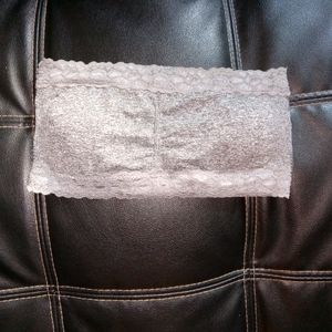 ❤️❤️NWOT Lady princess juniors single lace seamless strapless bra❤️❤️